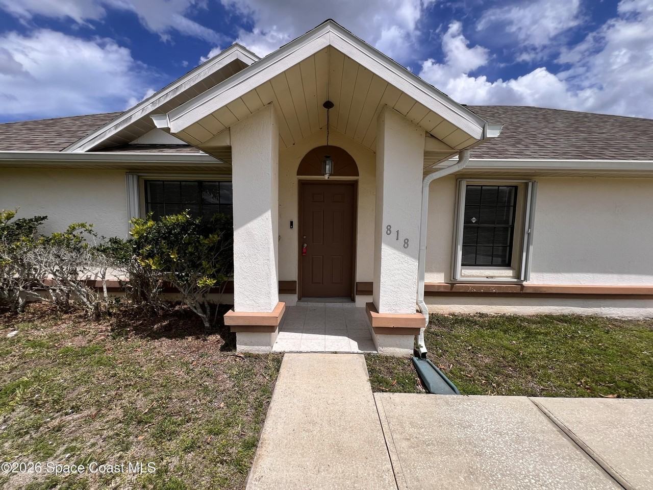 818 Seven Gables Cir Se - Photo 2 of 23