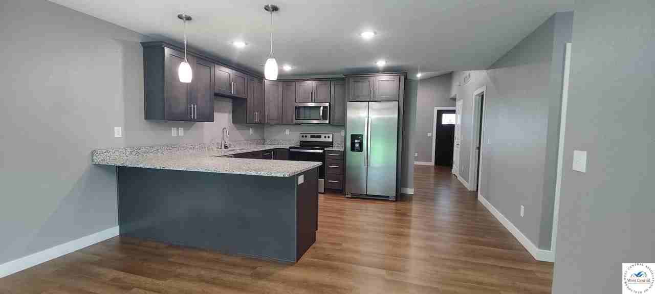 3101 Aaron Ave - Photo 6 of 17