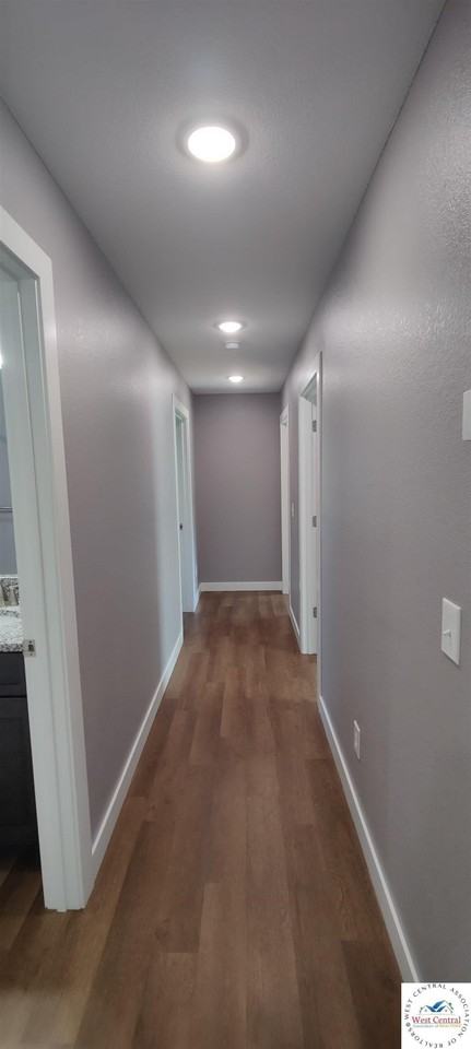 3101 Aaron Ave - Photo 7 of 17