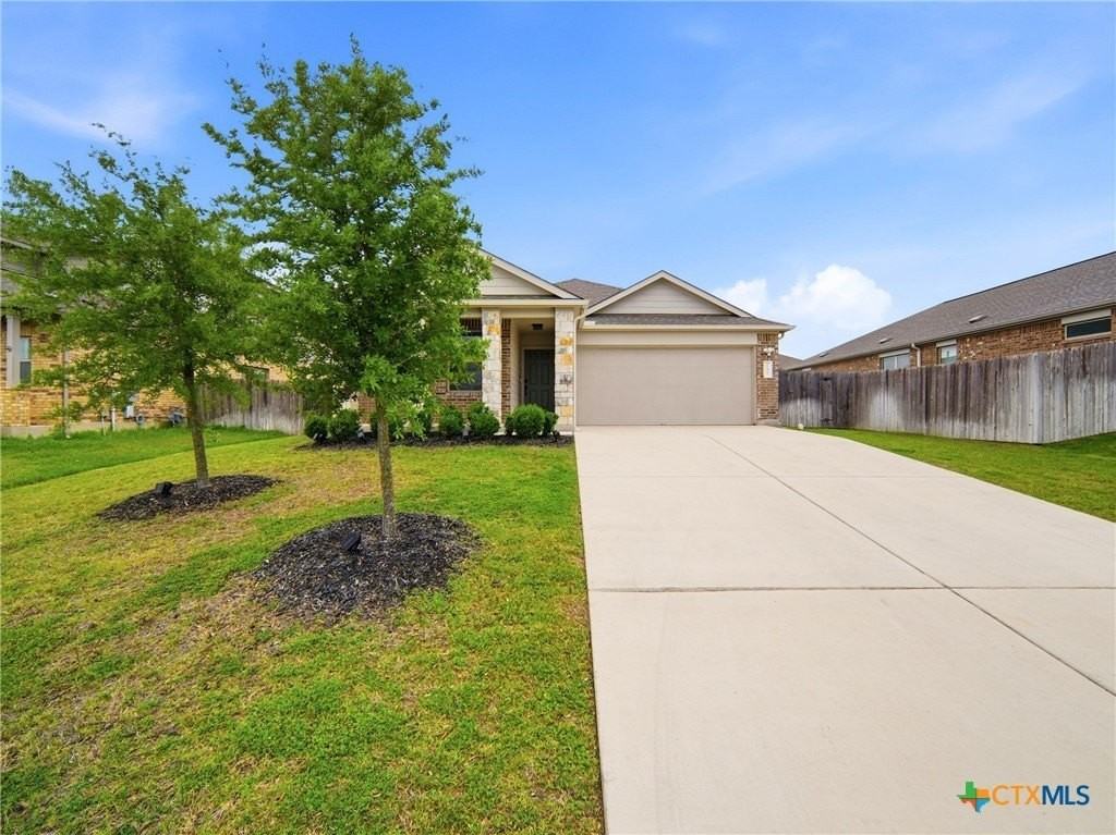 21412 Wilmiller Ln - Photo 2 of 36