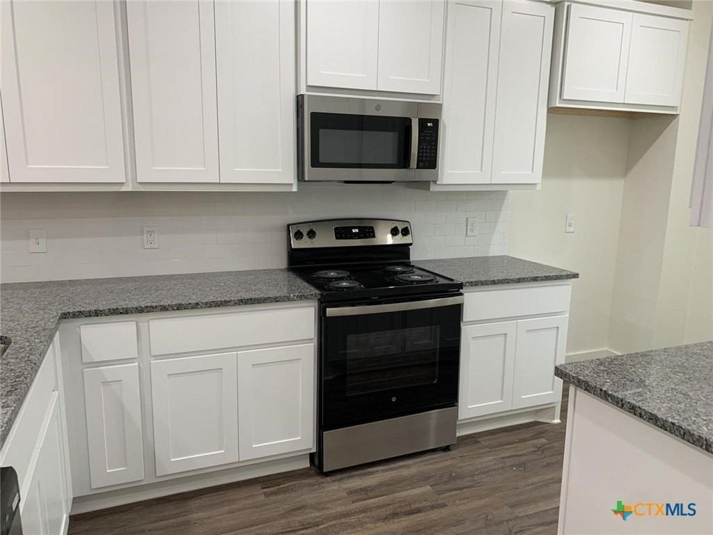 1862 Royal Loop - Photo 5 of 26