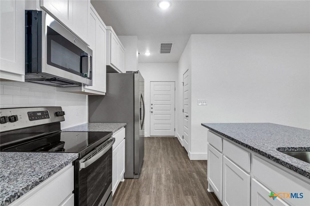 1904 Royal Loop - Photo 7 of 13