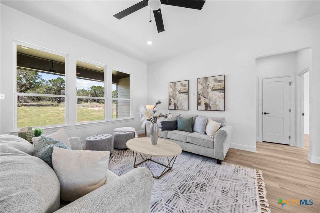 15926 Brazos Dr - Photo 7 of 37