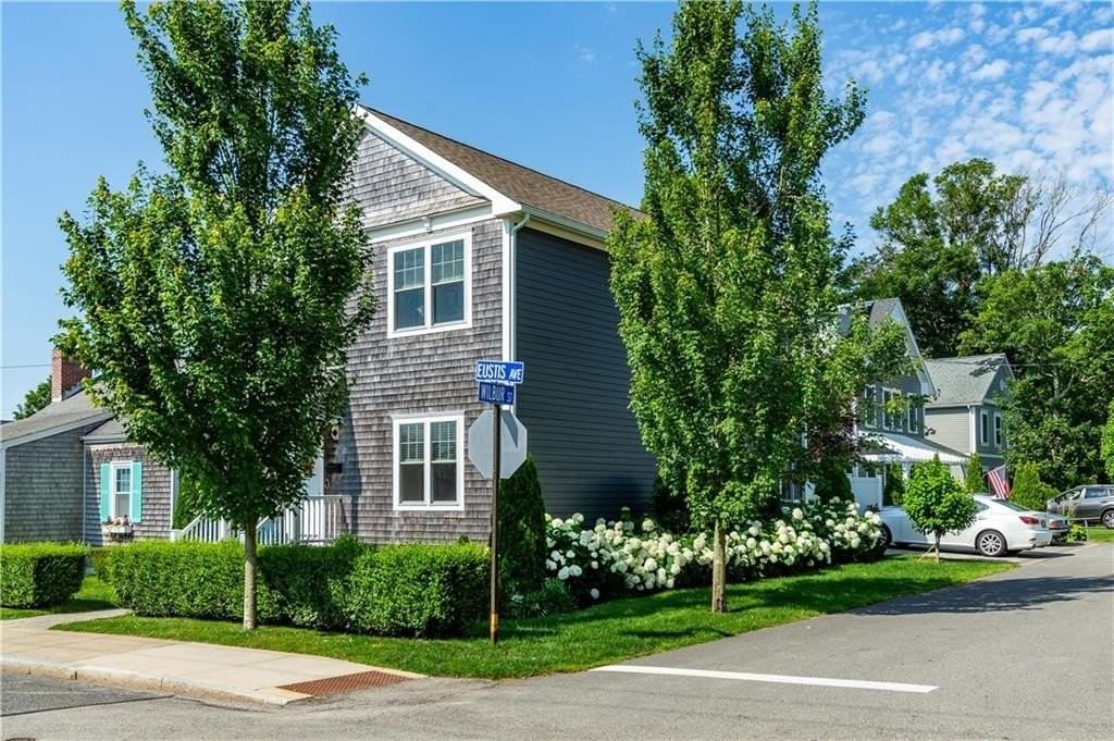 19 Eustis Ave - Photo 3 of 44