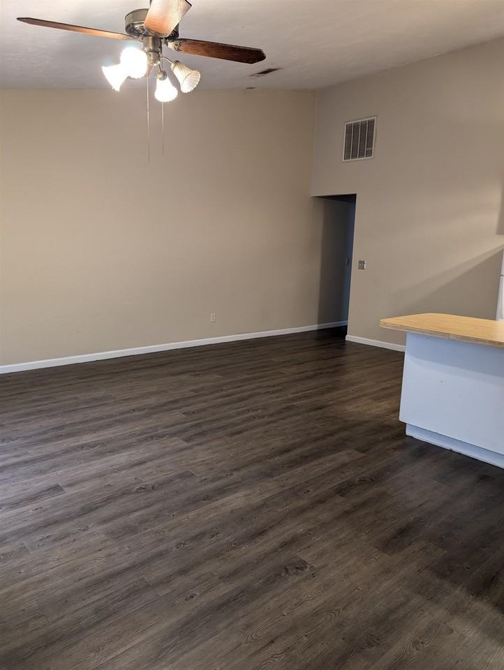 2035 Continental Ave