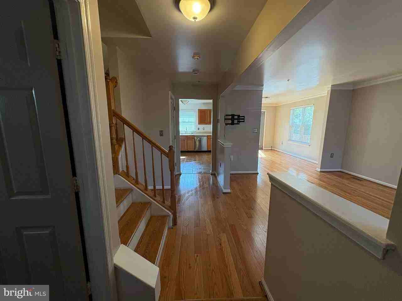 4005 Blakney Ln Se - Photo 4 of 37