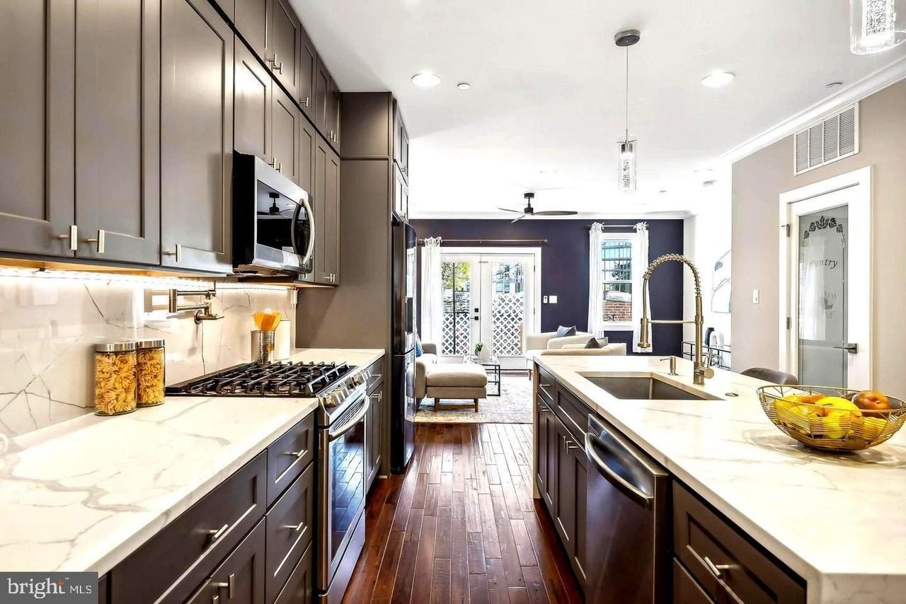 1213 Holbrook St Ne #1 - Photo 6 of 26