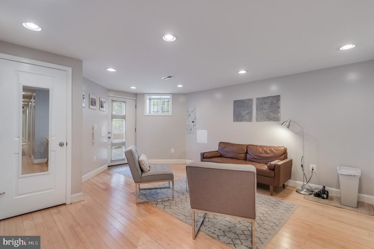 26 T St Ne #A - Photo 7 of 18