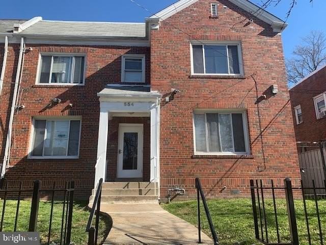 554 Newcomb St Se #4