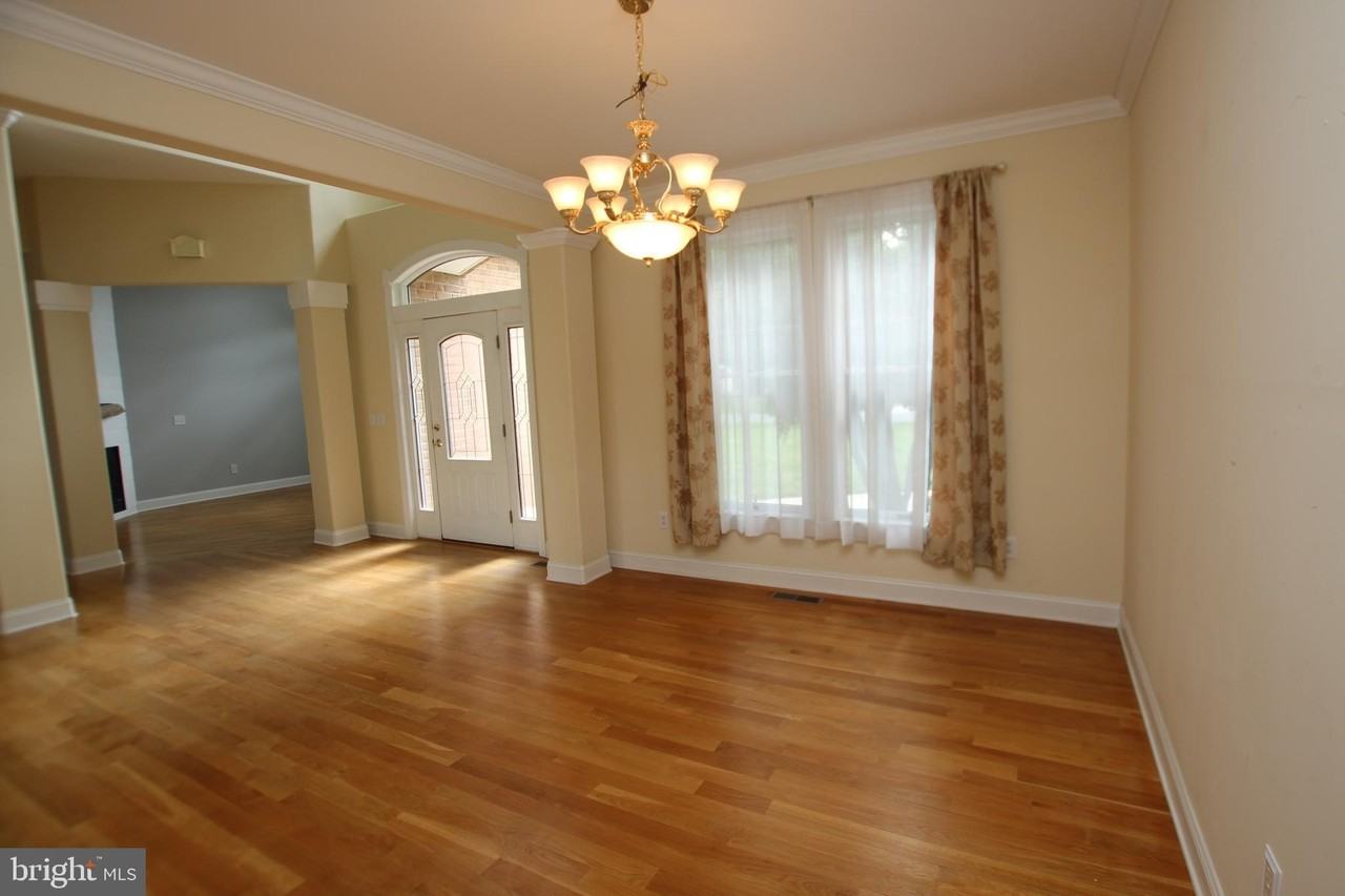 3 Good Hope Ct - Photo 4 of 38