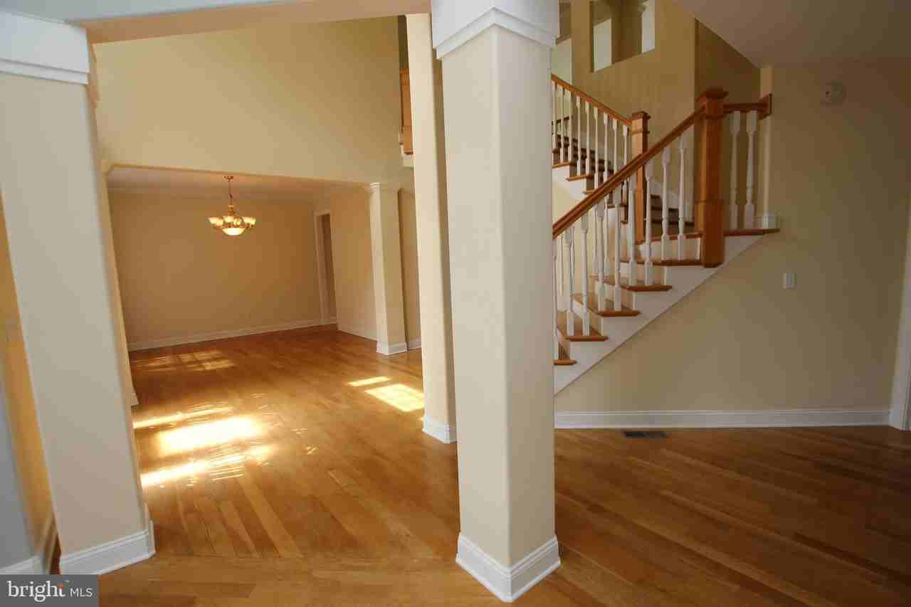 3 Good Hope Ct - Photo 6 of 38