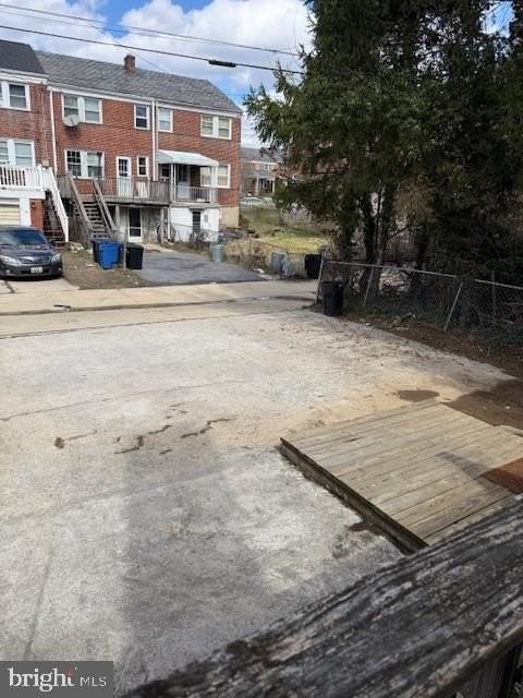 214 Burke Ave - Photo 3 of 4