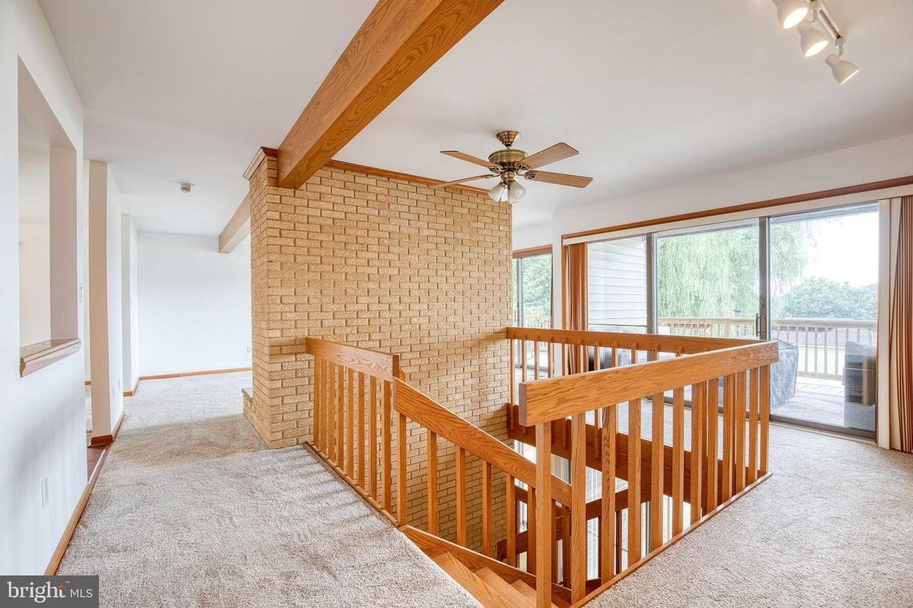 18 Byway Rd - Photo 4 of 42