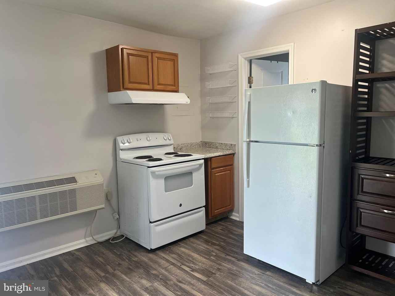 19960 National Pike Apt C - Photo 4 of 6