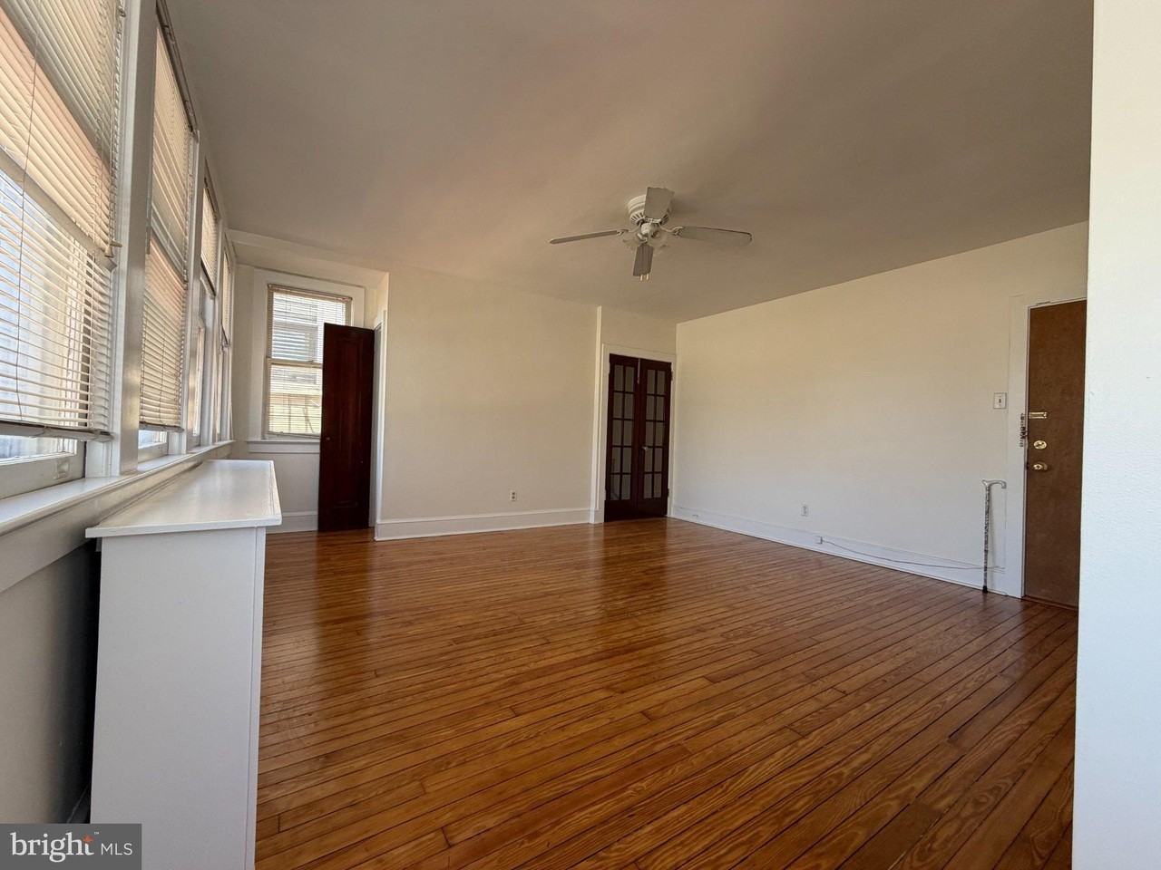 522 Main St #B - Photo 5 of 30