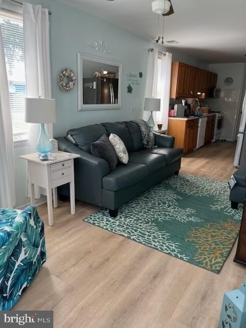 24 W Greenwood Ave - Photo 3 of 17