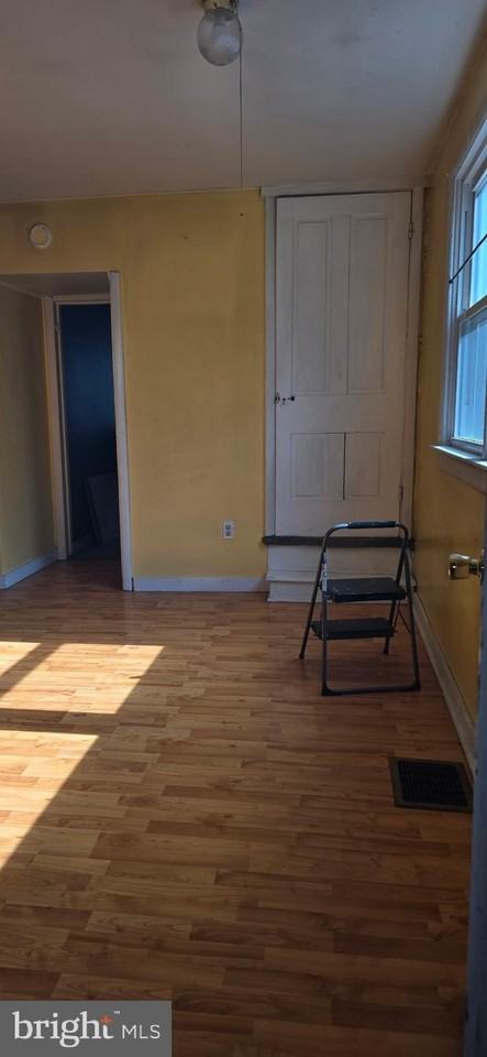 1272 Boiling Springs Rd - Photo 4 of 16