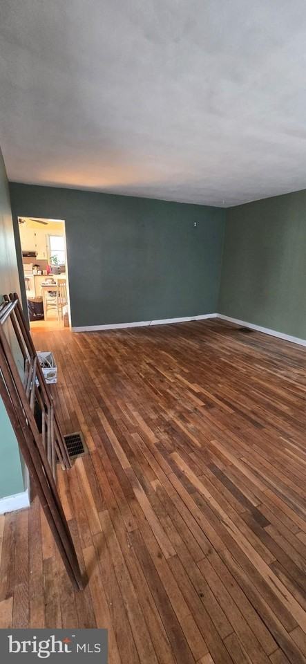 1272 Boiling Springs Rd - Photo 6 of 16