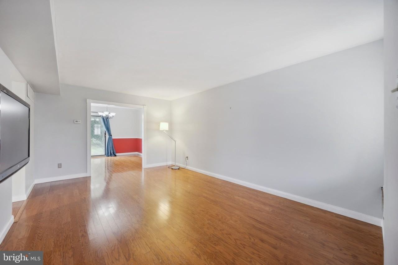 105 Grant Rd - Photo 2 of 15