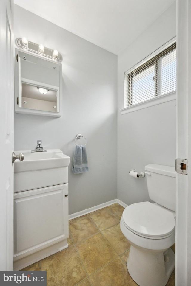 105 Grant Rd - Photo 3 of 15