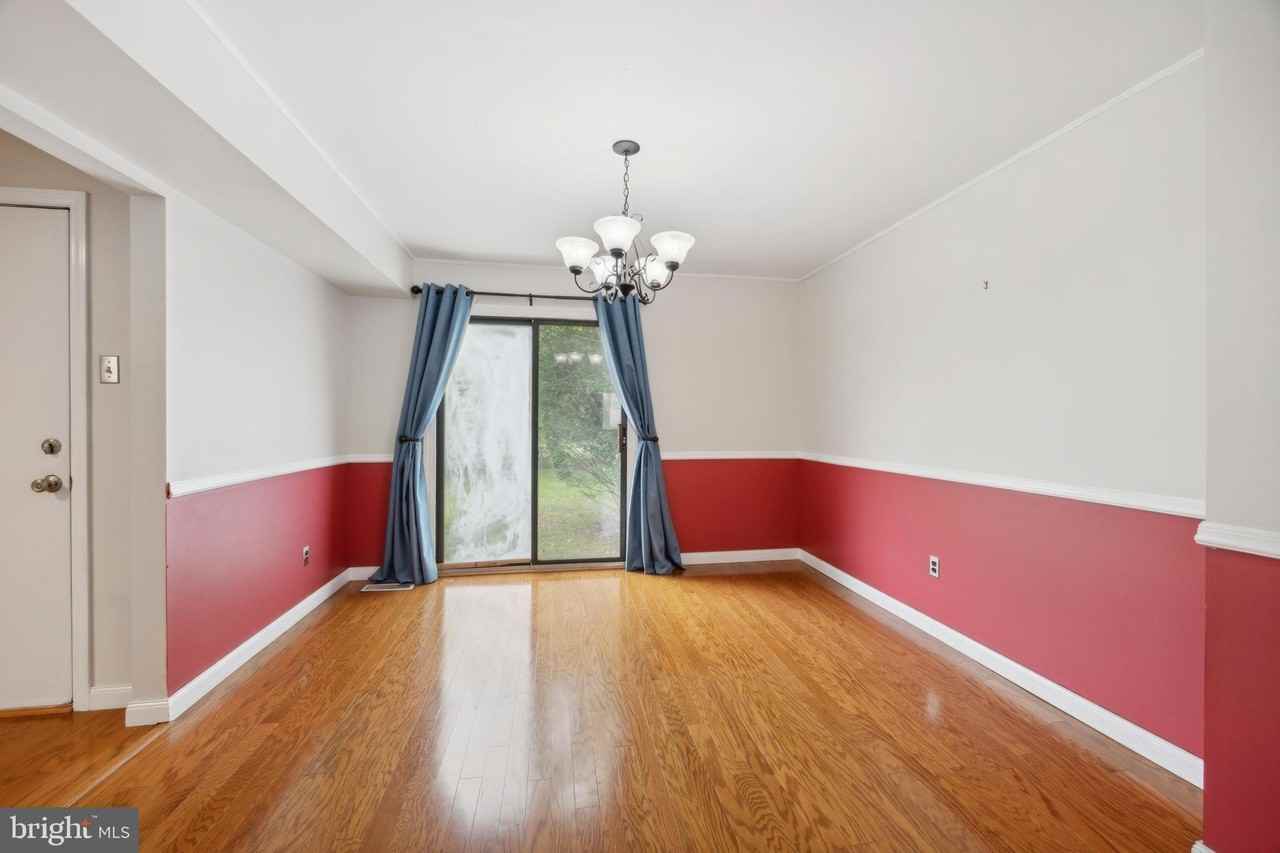 105 Grant Rd - Photo 4 of 15