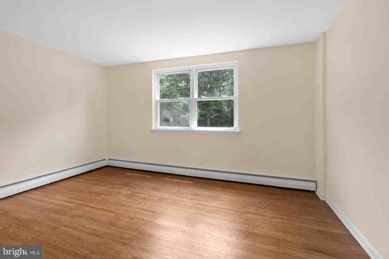 5990 Henry Ave #2 - Photo 5 of 23