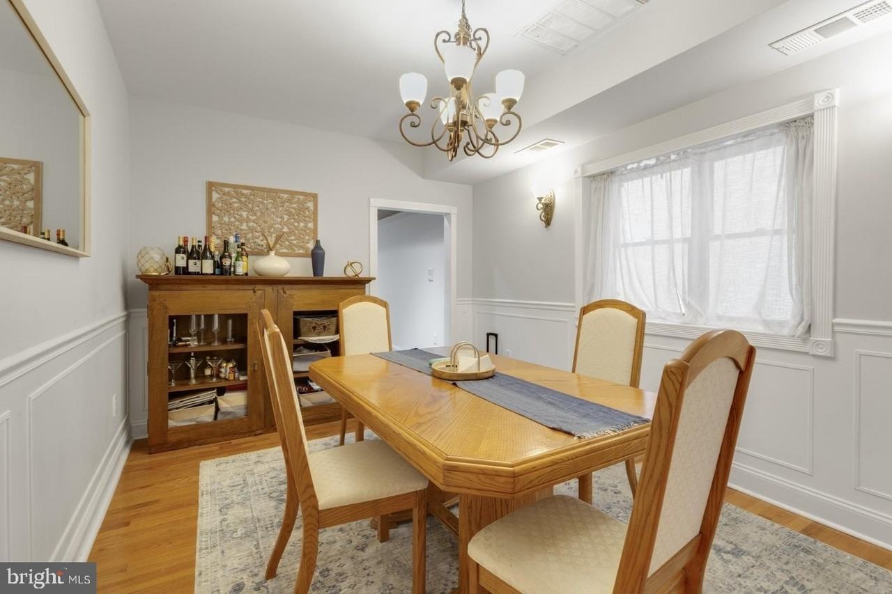 920 S 16th St - Photo 6 of 37