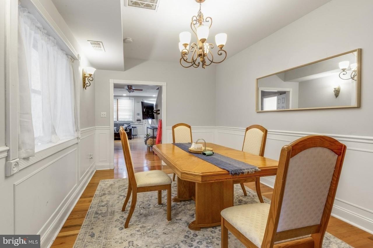 920 S 16th St - Photo 7 of 37