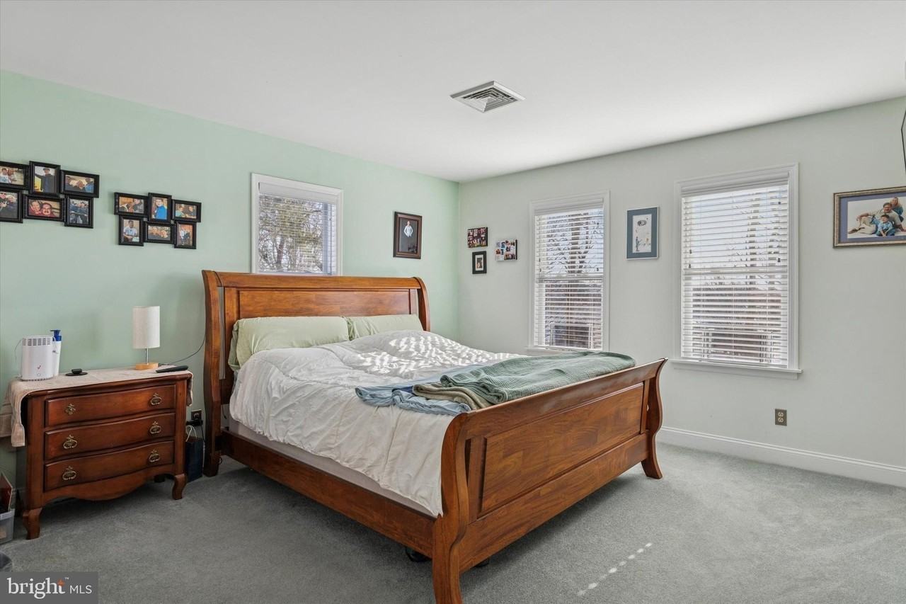 207 Delmar St #2 - Photo 7 of 17