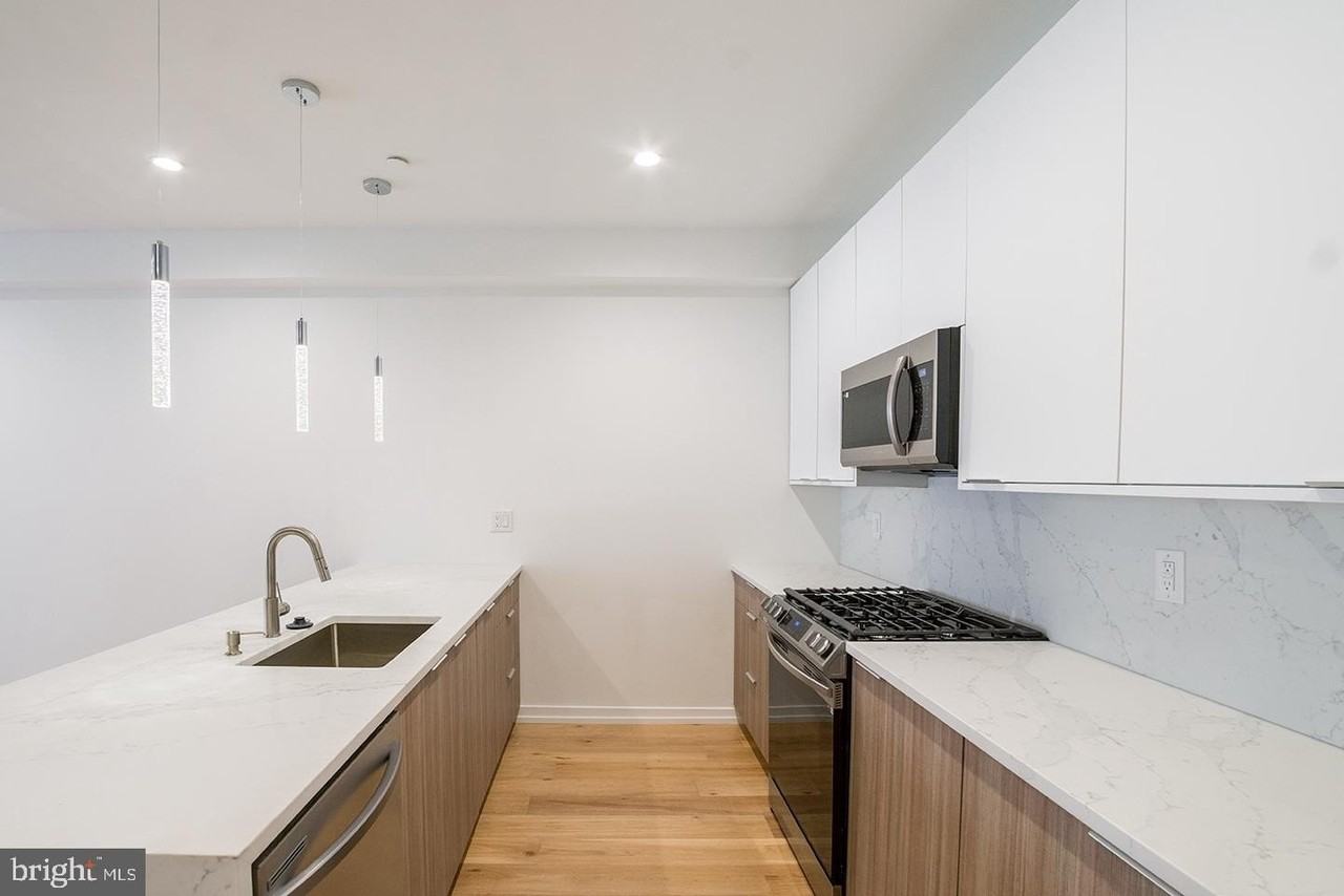 119 Greenwich St #5 - Photo 5 of 37