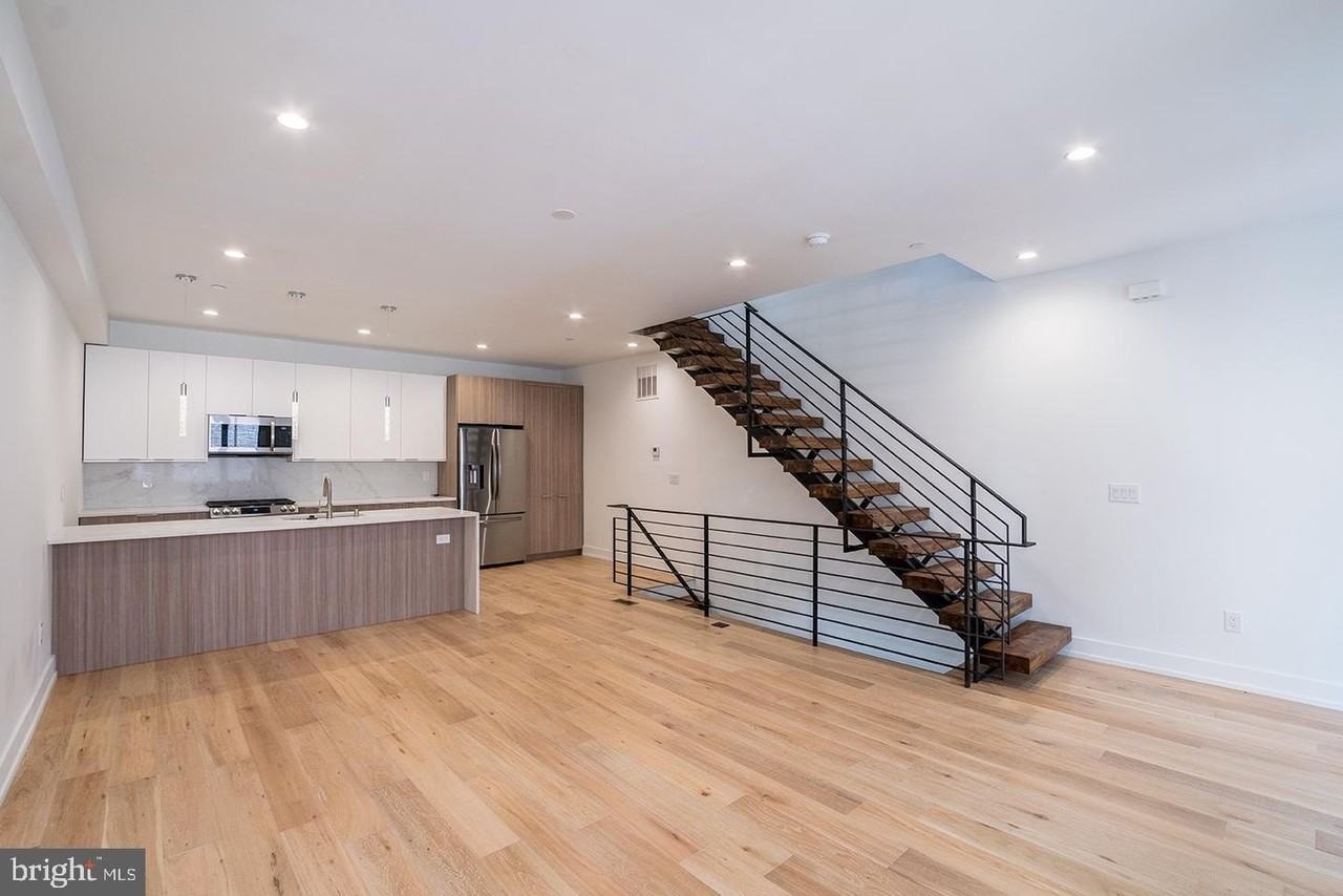 119 Greenwich St #5 - Photo 7 of 37