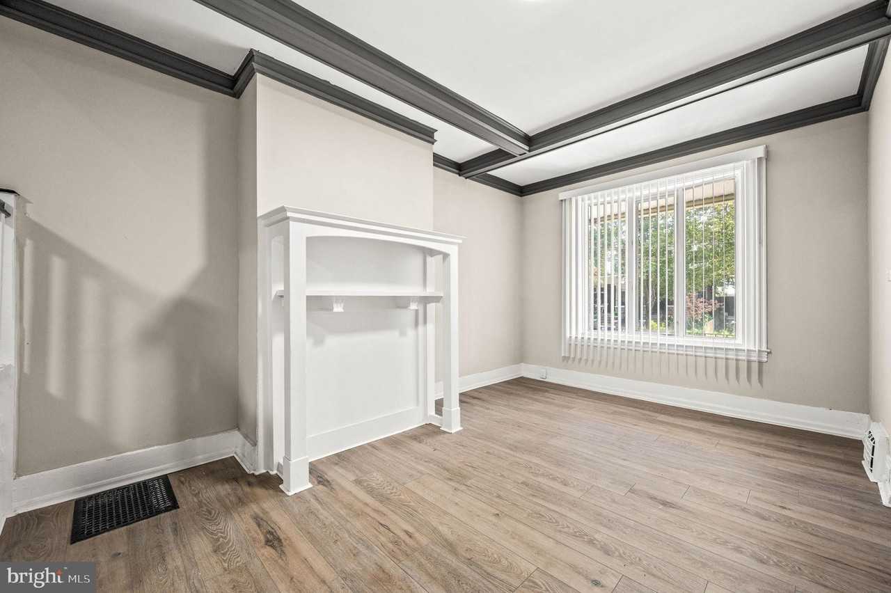 5011 Larchwood Ave - Photo 5 of 28