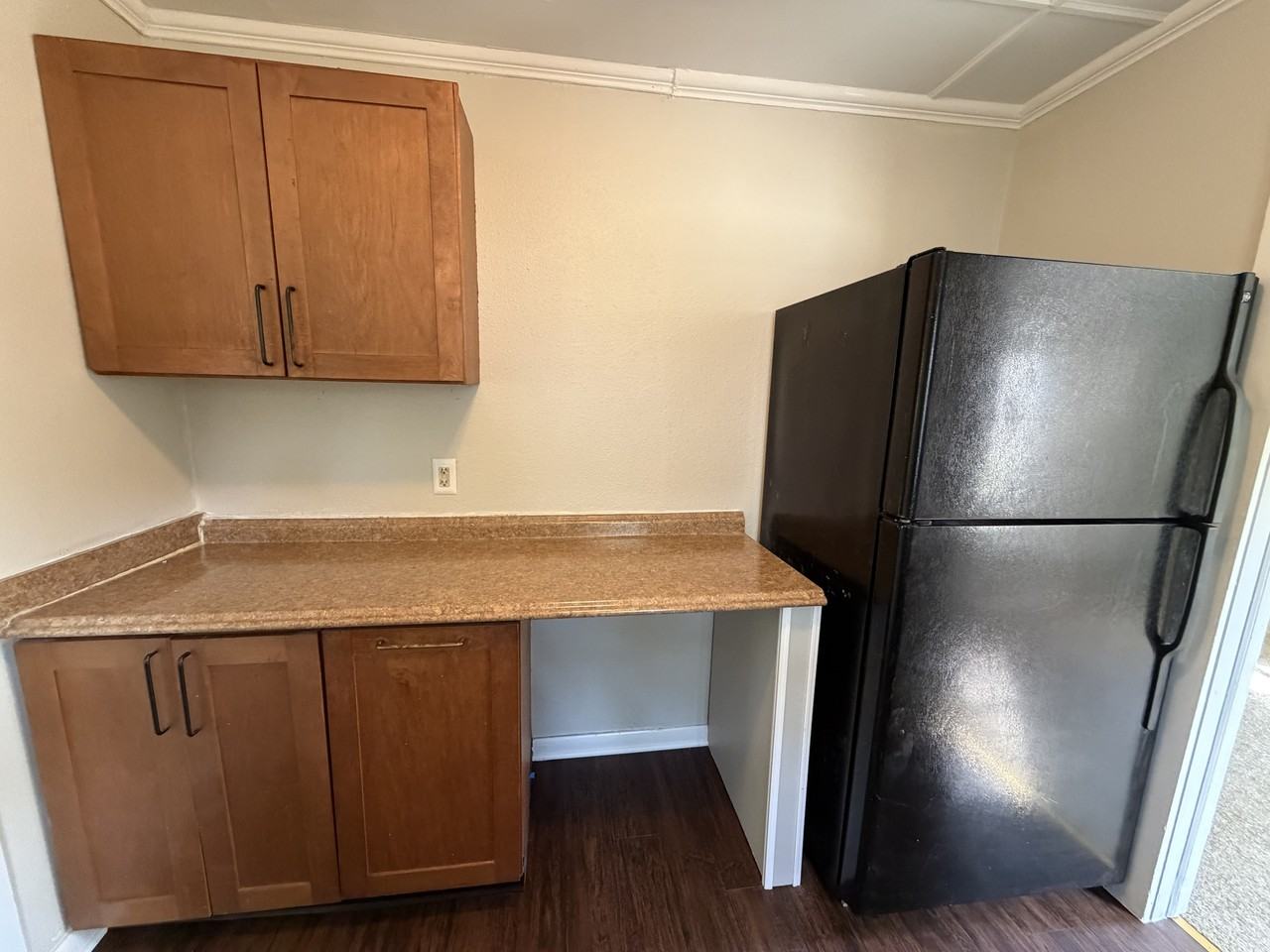 508 Hayward Ave #1 - Photo 6 of 11