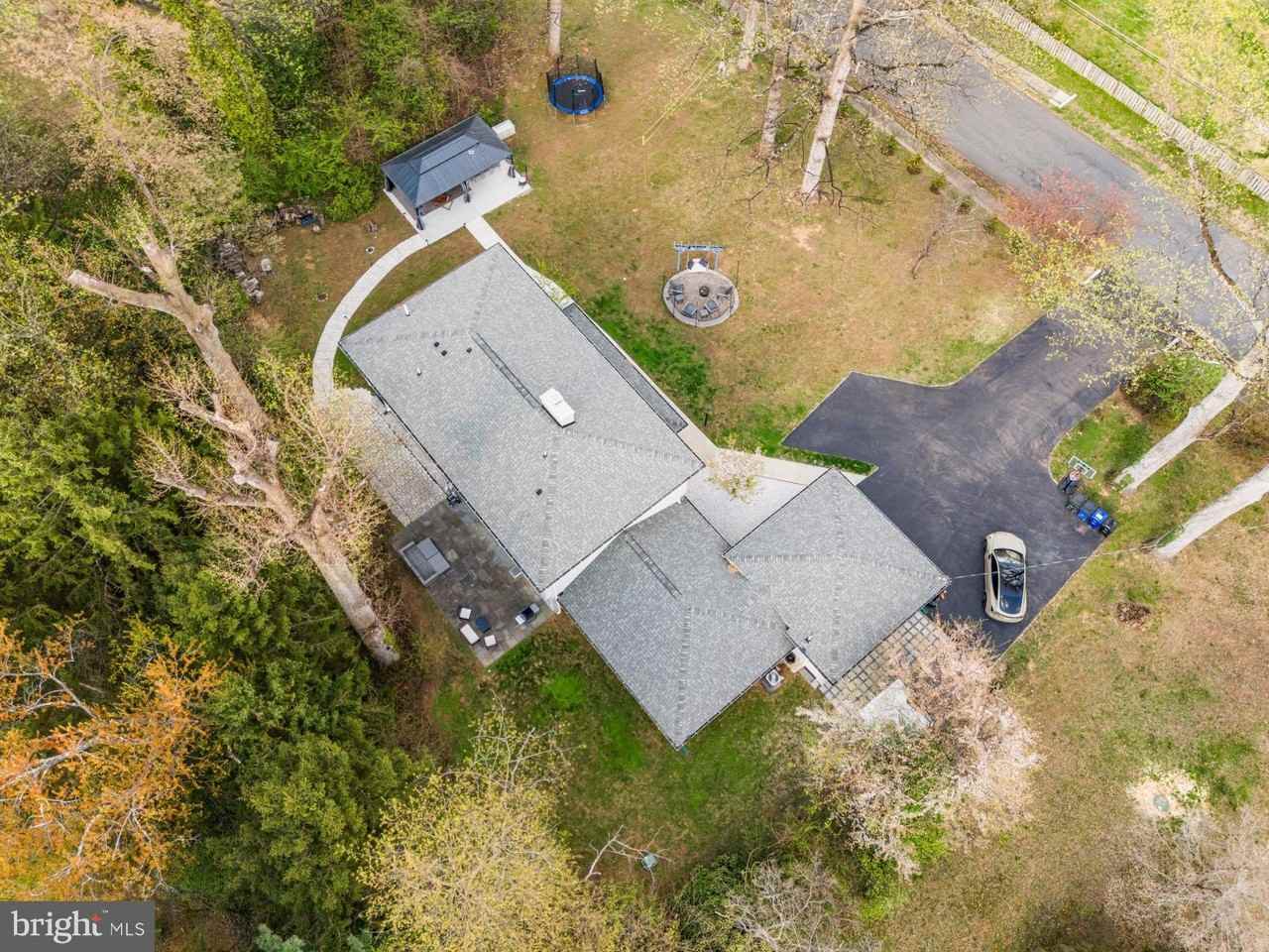 3803 Estel Rd - Photo 3 of 50