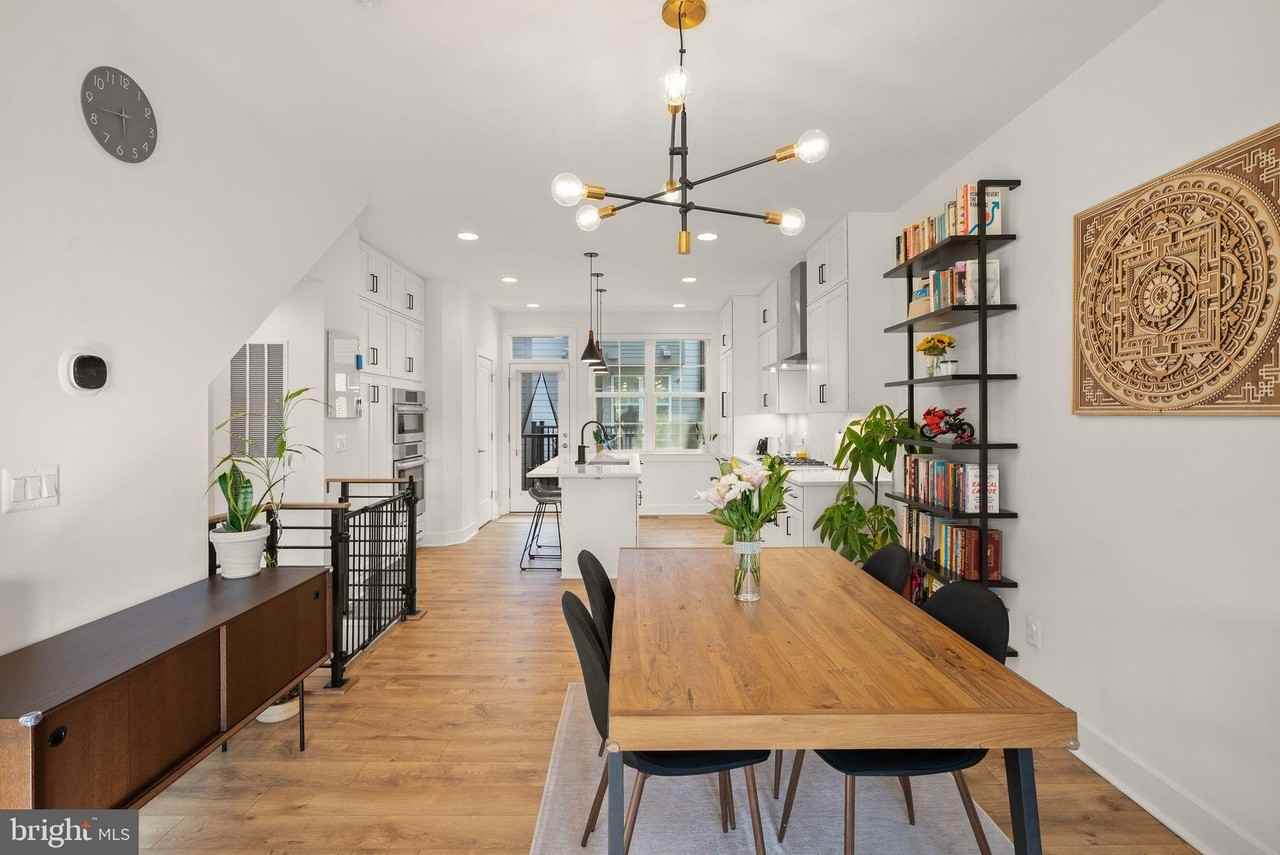 11258 Faraday Park Dr - Photo 4 of 44