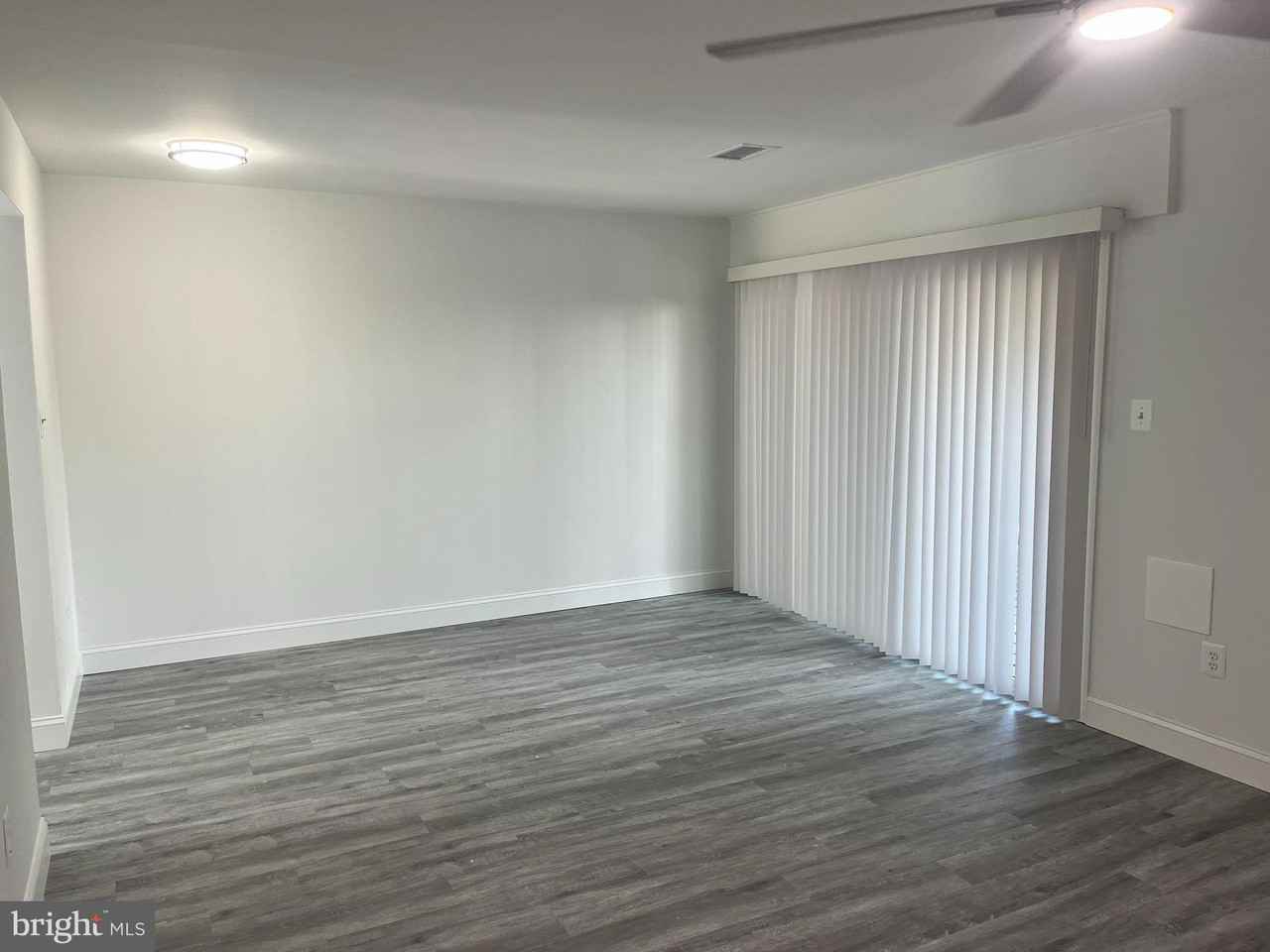 1308 Wexford Ct - Photo 4 of 12