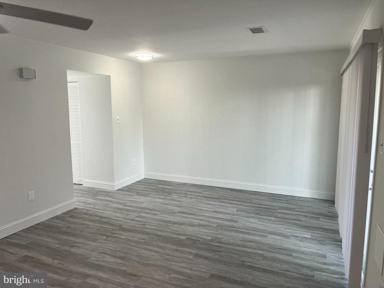 1308 Wexford Ct - Photo 5 of 12