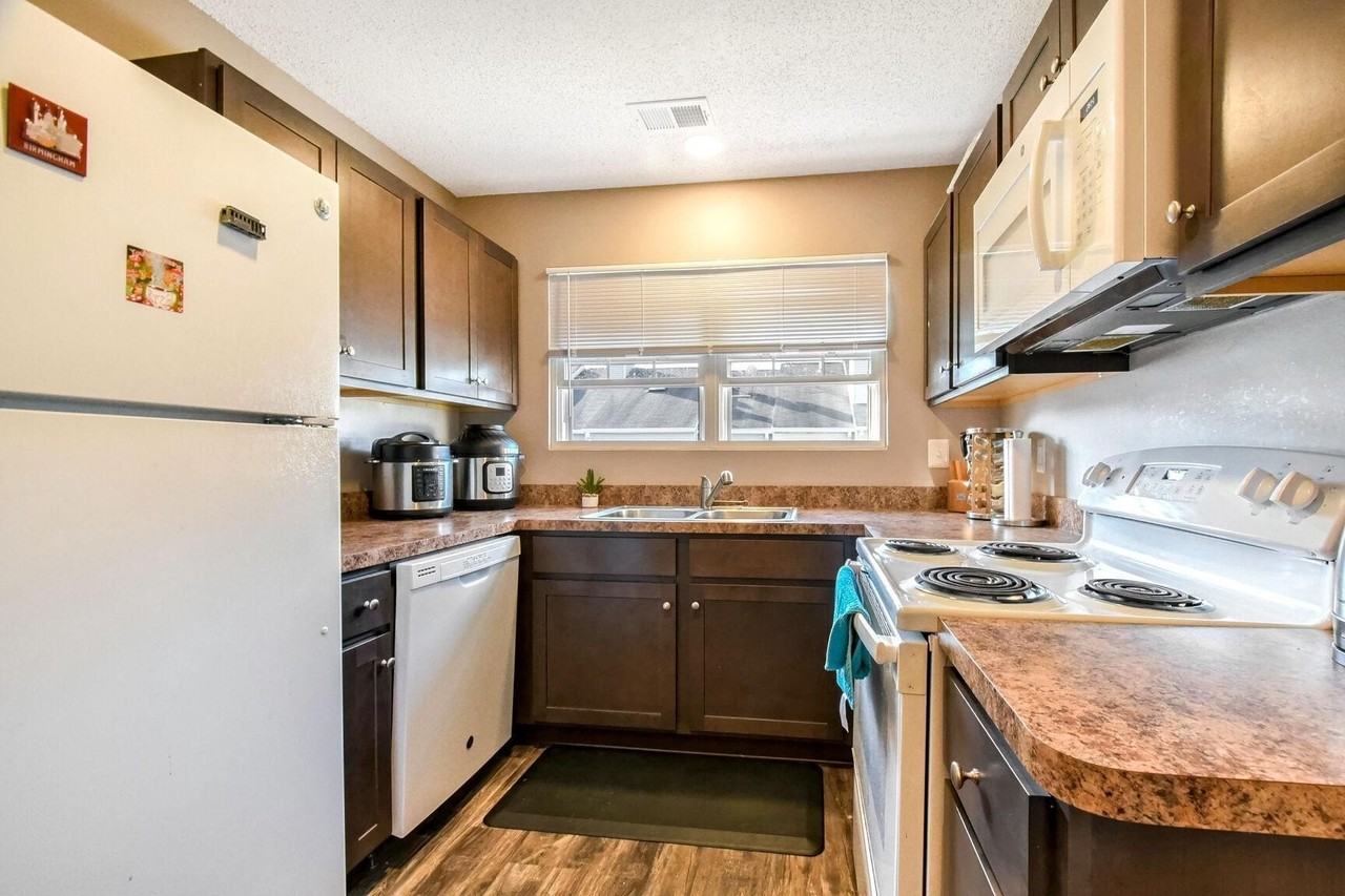 1107 Huntmaster Ter Ne #301 - Photo 6 of 15