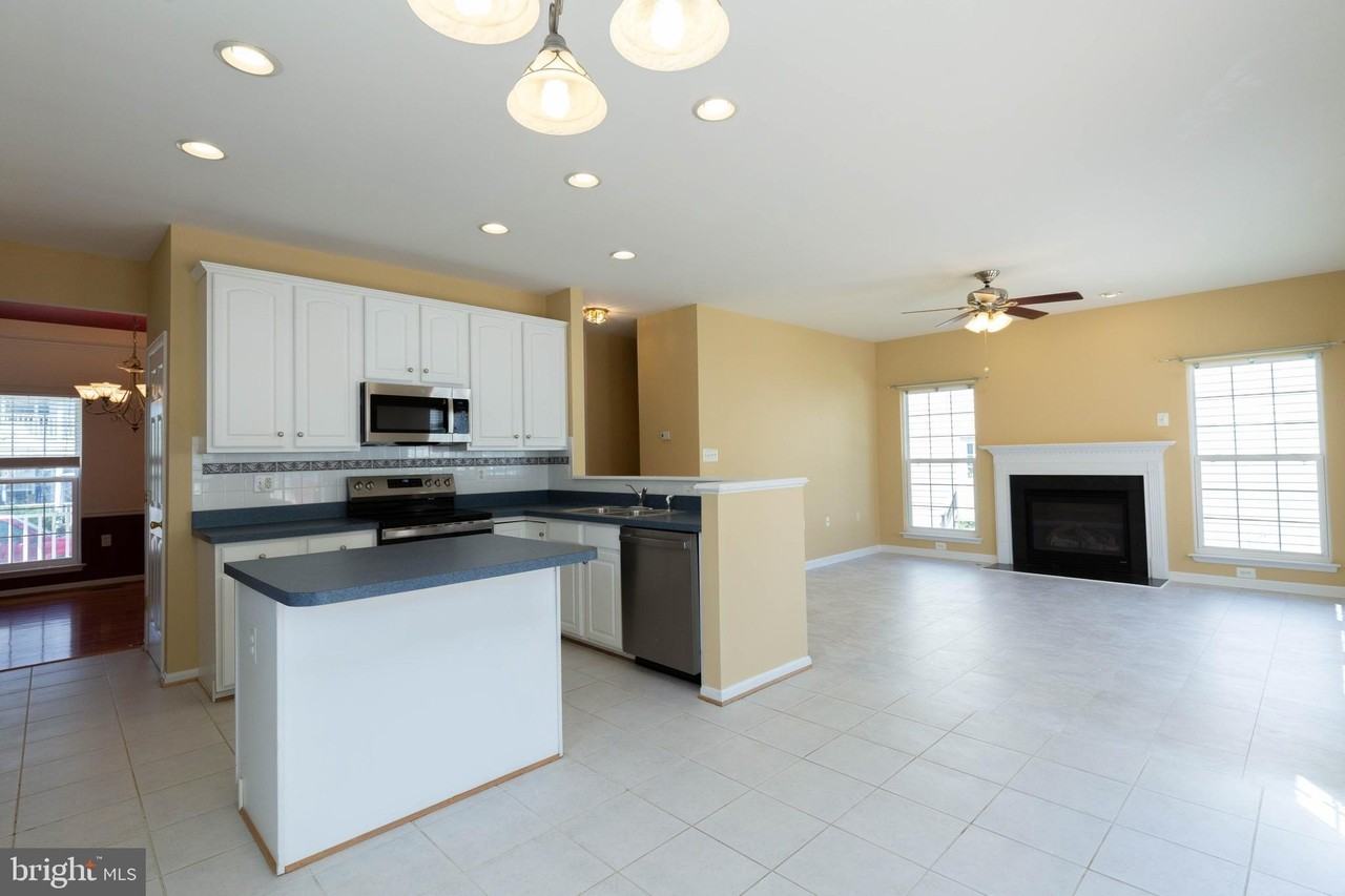 341 Bullskin St - Photo 7 of 41