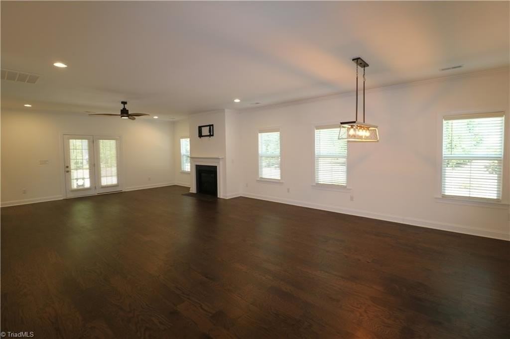 772 Gibb St - Photo 6 of 32