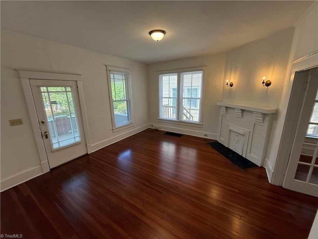 168 W End Blvd - Photo 4 of 10