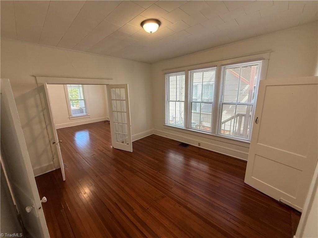 168 W End Blvd - Photo 6 of 10