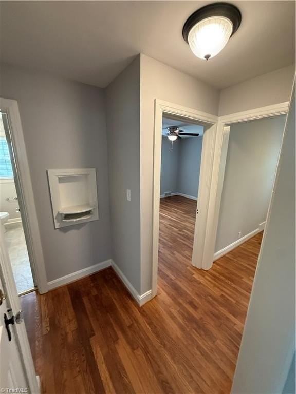 2237 Queen St - Photo 4 of 17