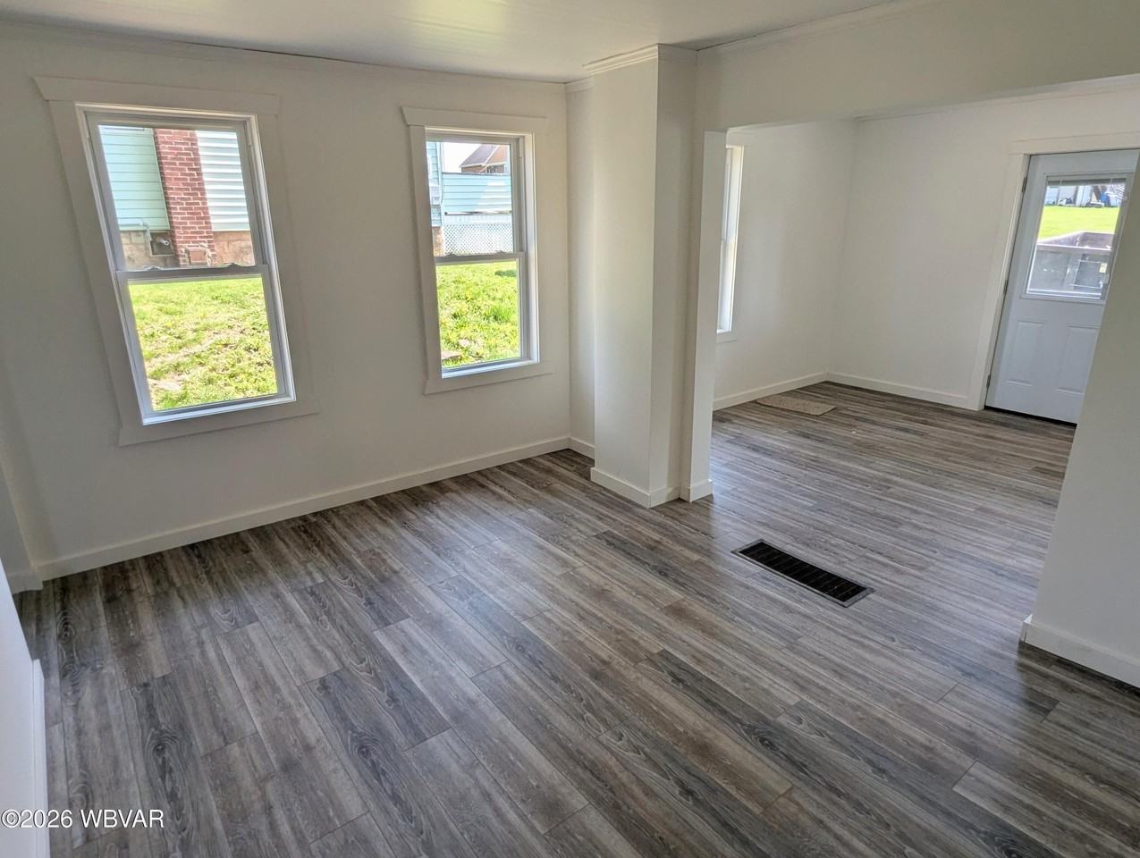 58 Penn St - Photo 5 of 18