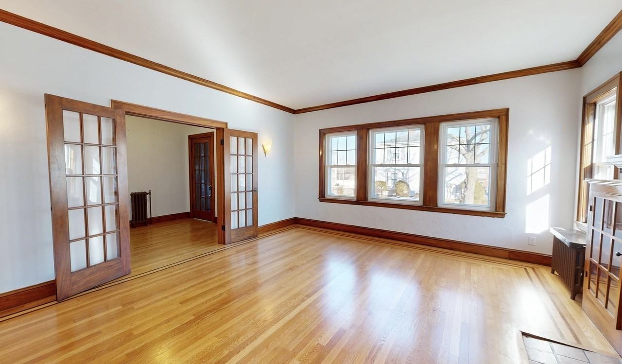 113 Saint Andrew Rd - Photo 3 of 23