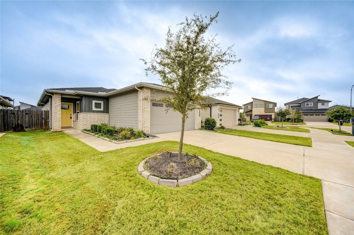 12525 Abbey House Ct - Photo 3 of 33