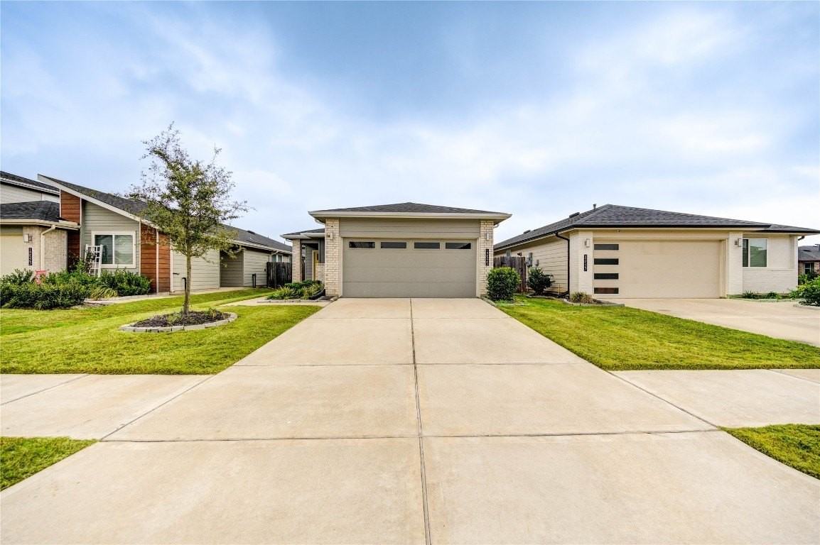 12525 Abbey House Ct - Photo 4 of 33