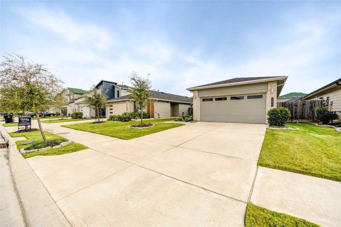 12525 Abbey House Ct - Photo 5 of 33