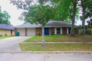 featured image of 1030 Rue Corton