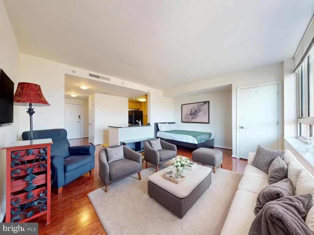 355 I St Sw ##626 - Photo 4 of 33